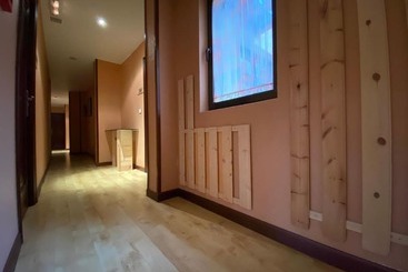 هتل Hostal Concejo