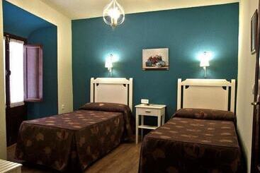 هتل Hostal El Caballo Blanco