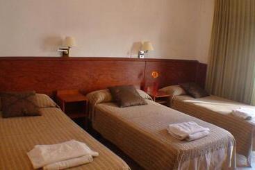 هتل Hostal El Carmen