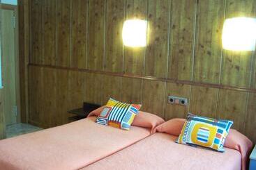 هتل Hostal El Carmen
