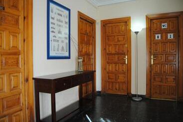 هتل Hostal El Mirador