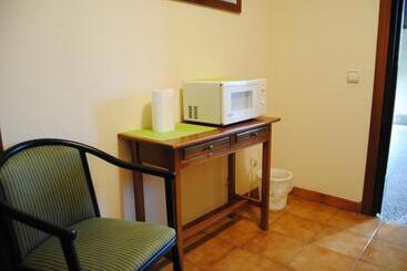 هتل Hostal El Mirador