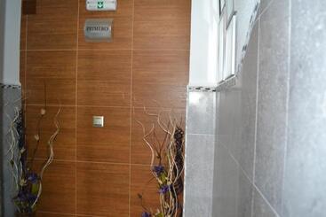 هتل Hostal La Pilarica