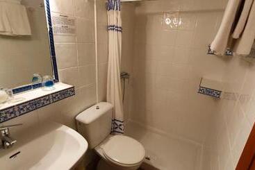 هتل Hostal La Posada De Zocodover