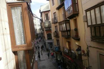 هتل Hostal La Posada De Zocodover