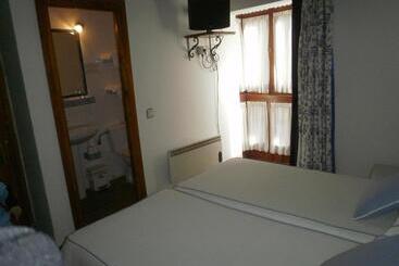 هتل Hostal La Posada De Zocodover