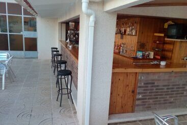 هتل Hostal Lleida