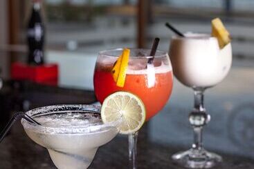 هتل Monterrey Roses By Pierre & Vacances