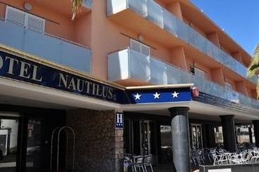هتل Nautilus