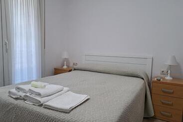 Pension Iruna - Santurce