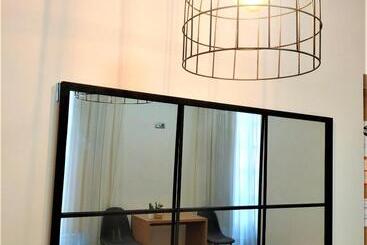 پانسیون Roquefer Bilbao Central Rooms
