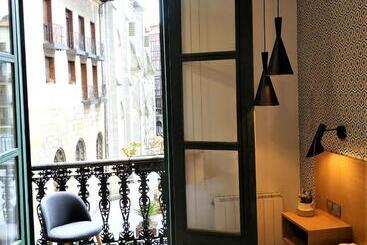 پانسیون Roquefer Bilbao Central Rooms