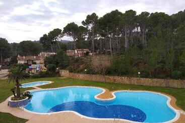 استراحتگاه Aparthotel Golf Beach