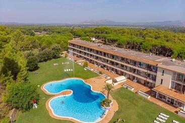 استراحتگاه Aparthotel Golf Beach