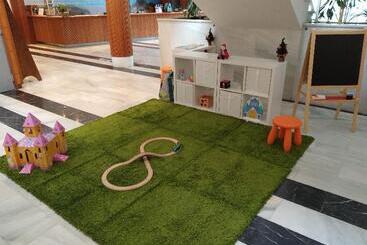 استراحتگاه Aparthotel Golf Beach