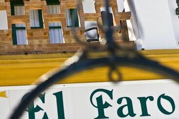 Hostal El Faro