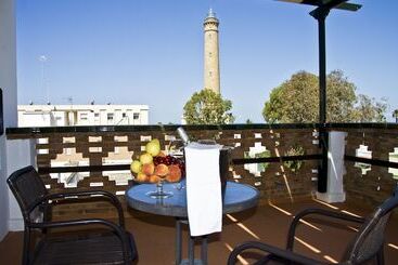 Hostal El Faro