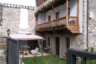 Hostal Nevandi