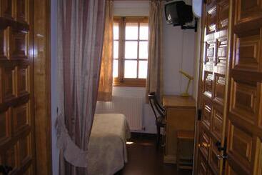 Hostal Restaurante La Muralla
