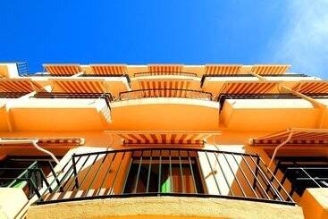 Hostal Rom Familiar