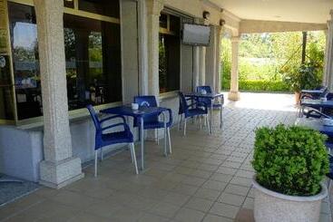 هتل A Marisqueira I Aeropuerto A Coruña