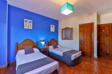 Hostal Alfonso Xi - Guadalupe