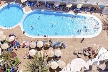 هتل Bull Escorial & Spa