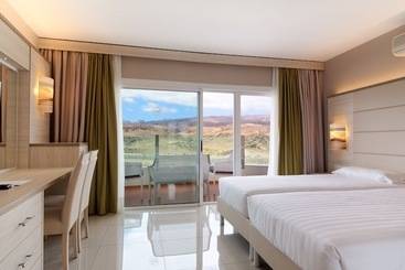 Bull Escorial & Spa ¡Últimas habitaciones Ofertadas! - Playa del Ingles