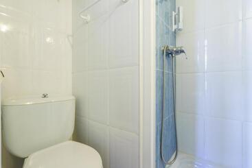 هتل Hostal Austria