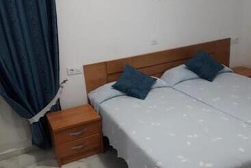 هتل Hostal Centro Sol