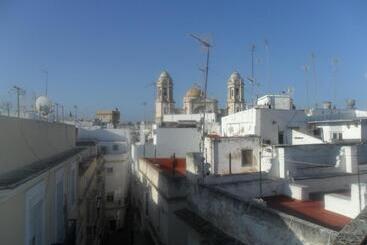 هتل Hostal Centro Sol