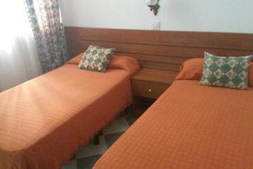 هتل Hostal Centro Sol