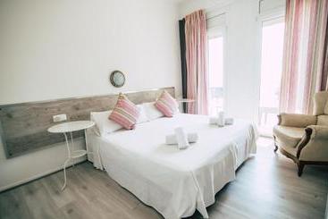 فندق Hostal La Llagosta