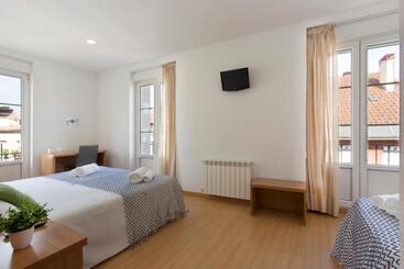هتل Hostal La Numantina