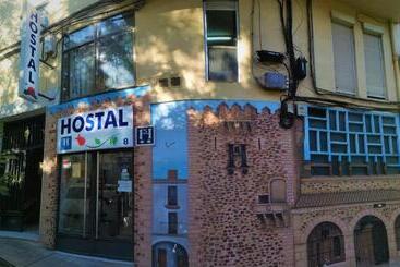 فندق Hostal La Rosa