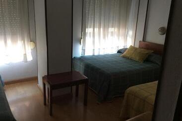 هتل Hostal Liebana