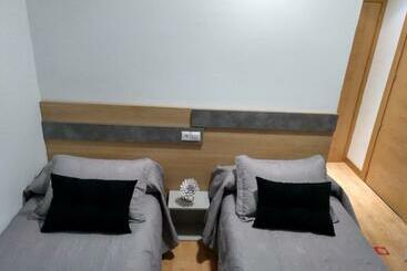 هتل Hostal Rioja Condestable
