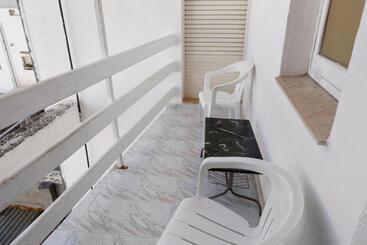 هتل Hostal La Torre