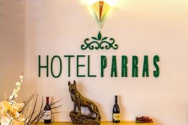 هتل Parras