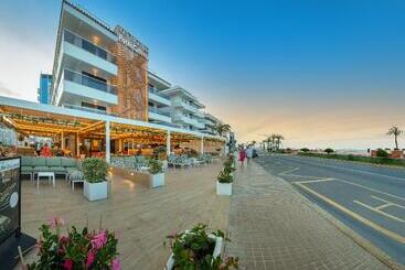 Otel Rh Portocristo & Wellness