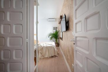 مسافرخانه Bf Rooms Carboneras