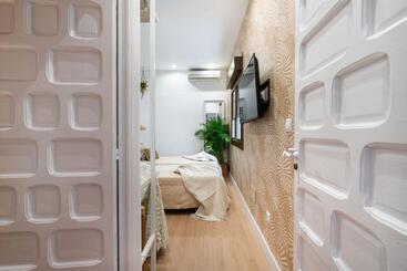 مسافرخانه Bf Rooms Carboneras