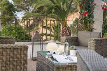مسافرخانه Boutique Hotel Oriola