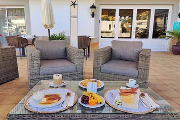 مسافرخانه Boutique Hotel Oriola