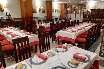 مسافرخانه Hosteria De Rafi