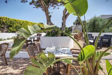 פונדק Rosamar   Emar Hotels
