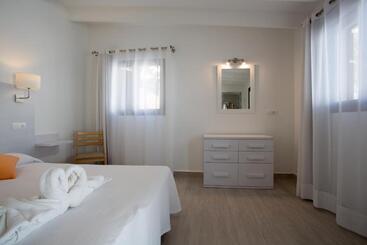 פונדק Rosamar   Emar Hotels