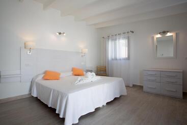 פונדק Rosamar   Emar Hotels