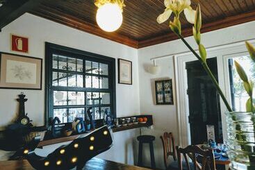 مسافرخانه Zhimbad B&b By The Sea