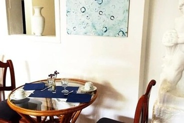 مسافرخانه Zhimbad B&b By The Sea